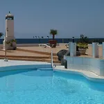 Lanzarote Beachfront On Cucharas With A Sea View 코스타 테기세