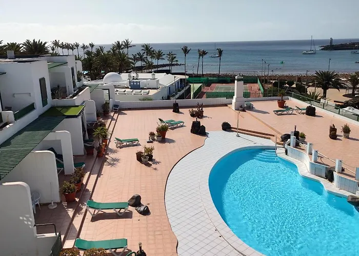 Lanzarote Beachfront On Cucharas With A Sea View Апартаменты *