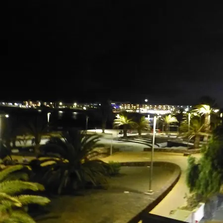 Lanzarote Beachfront On Cucharas With A Sea View *