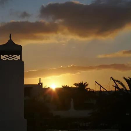 Lägenhet Lanzarote Beachfront On Cucharas With A Sea View *