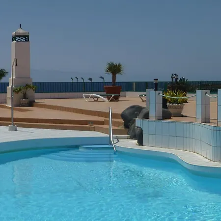 Lanzarote Beachfront On Cucharas With A Sea View Коста-Тегисе