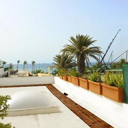 Lanzarote Beachfront On Cucharas With A Sea View *