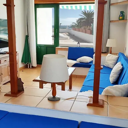 Lanzarote Beachfront On Cucharas With A Sea View *