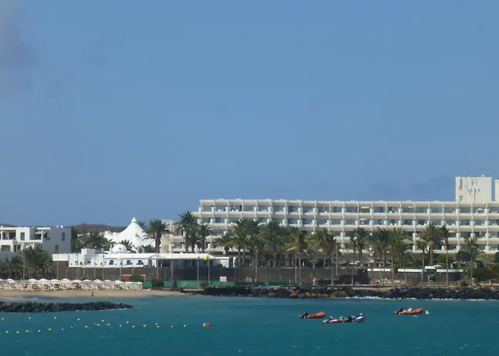 Lanzarote Beachfront On Cucharas With A Sea View Apartament Costa Teguise