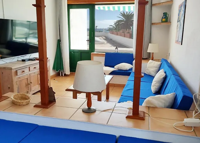 Lanzarote Beachfront On Cucharas With A Sea View *