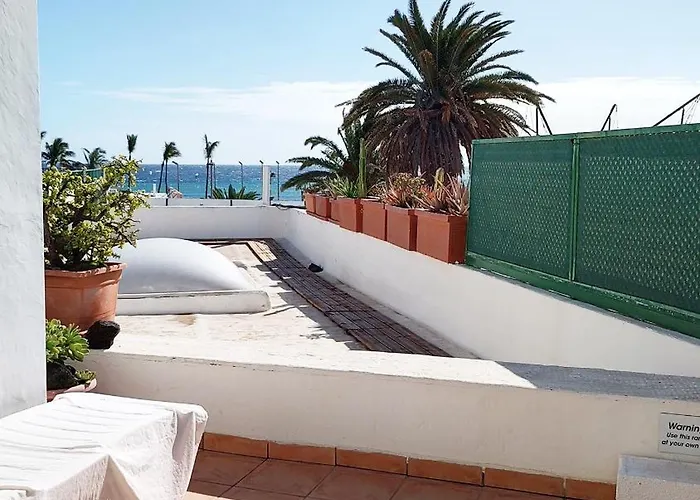 Lanzarote Beachfront On Cucharas With A Sea View Apartament